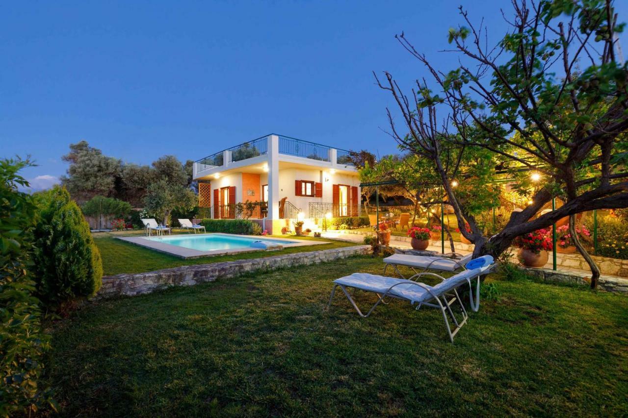 Lily'S Cottage Платанес Экстерьер фото