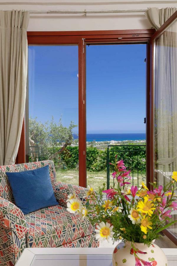 Lily'S Cottage Платанес Экстерьер фото